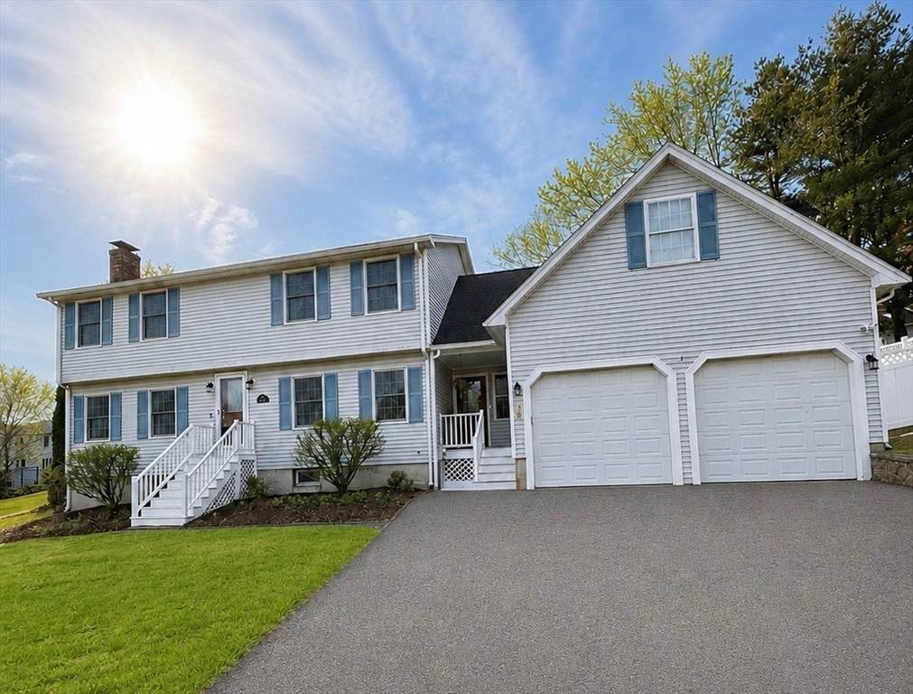 10 Amanda Way - Photo 1