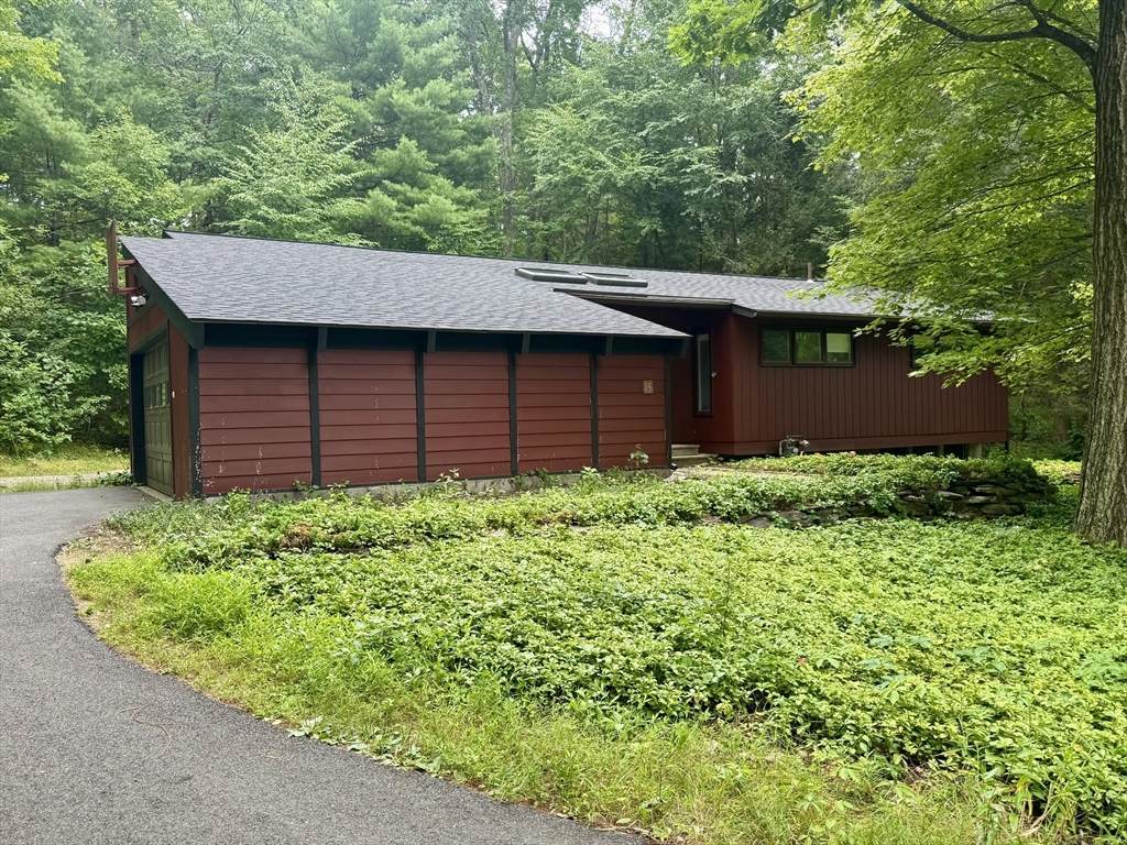15 Red Fox Ln - Photo 1