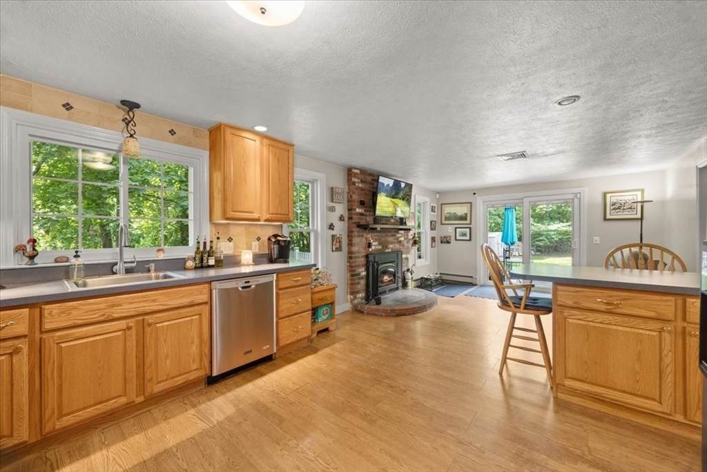 115 Springhill Ave - Photo 1