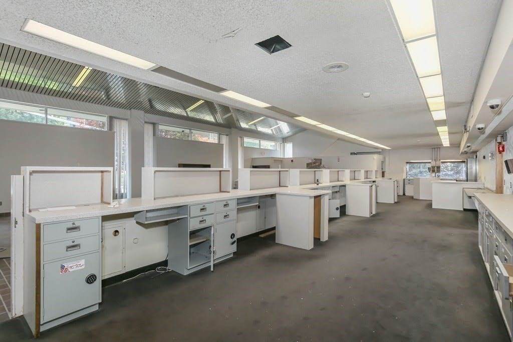 https://bt-photos.global.ssl.fastly.net/mlspin/orig_boomver_2_73535782_2.jpg