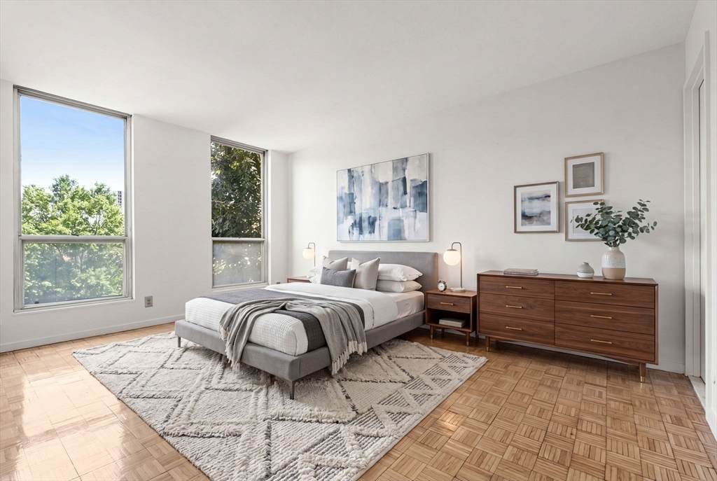 33 Pond Ave - Photo 1