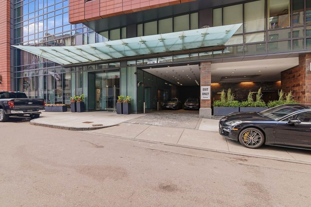45 Province St - Photo 1