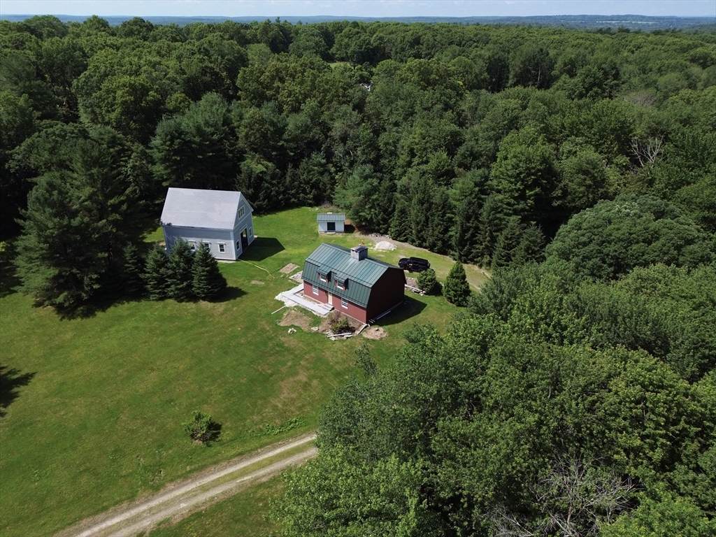 152 Uxbridge Rd - Photo 1