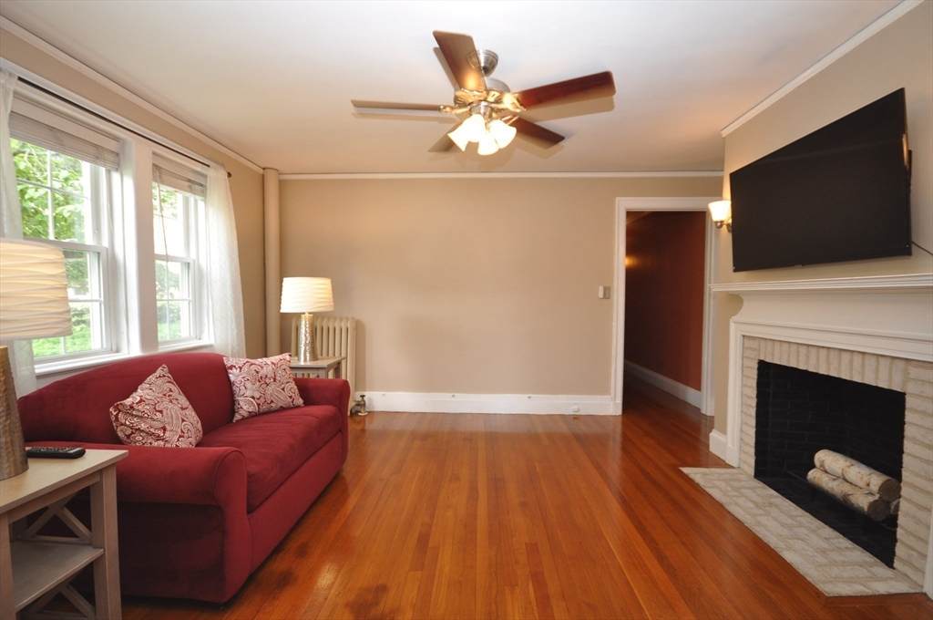 298 Main St - Photo 1