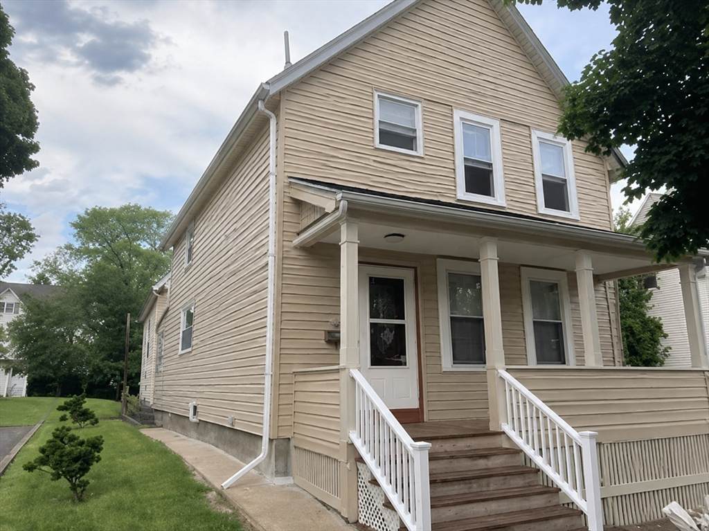 32 Harding Ave - Photo 1