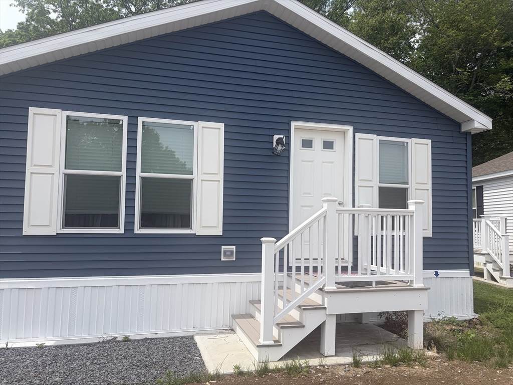 1540 Broadway - Photo 1