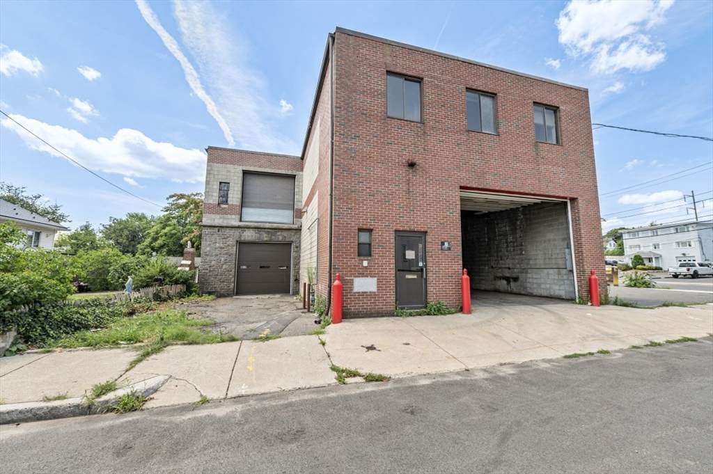 11 Marlboro Street - Photo 1
