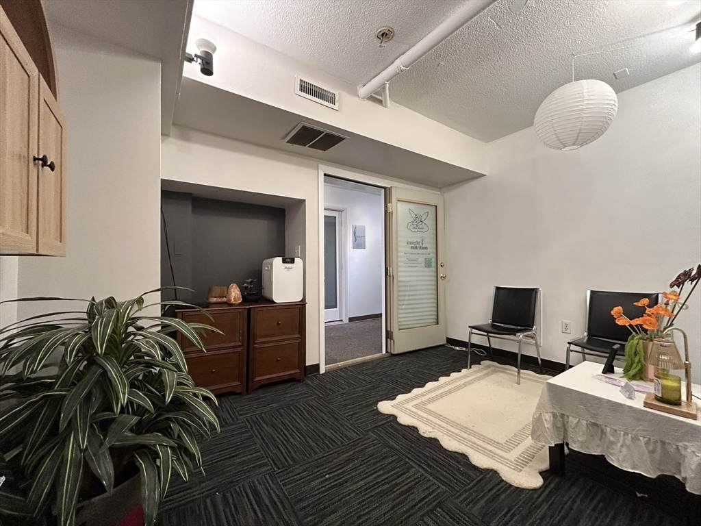 1798A Massachusetts Ave - Photo 1