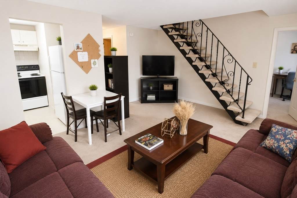 24 Highland Ave - Photo 1