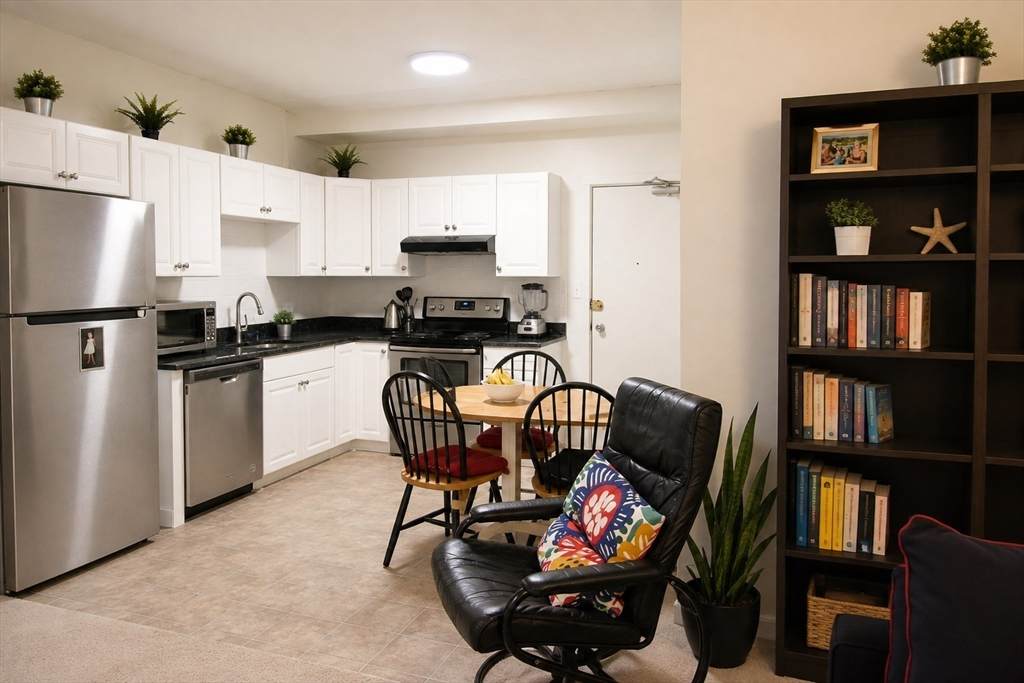 24 Highland - Photo 1