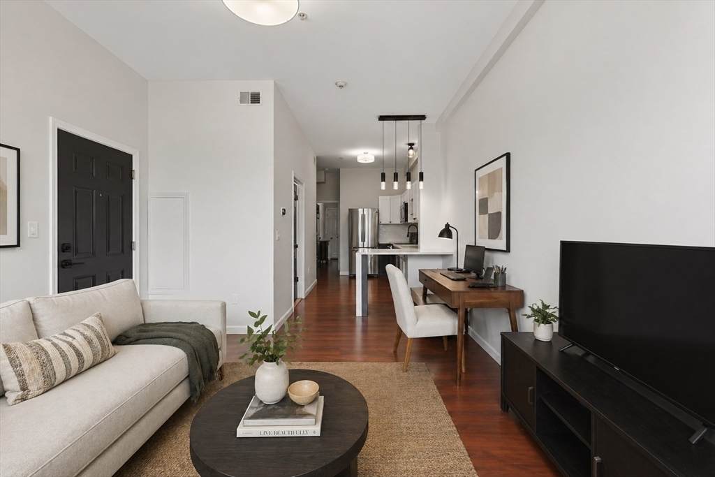 256 Bremen St. - Photo 1