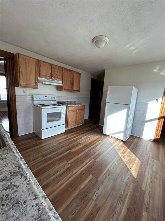 21 Glendale - Photo 1
