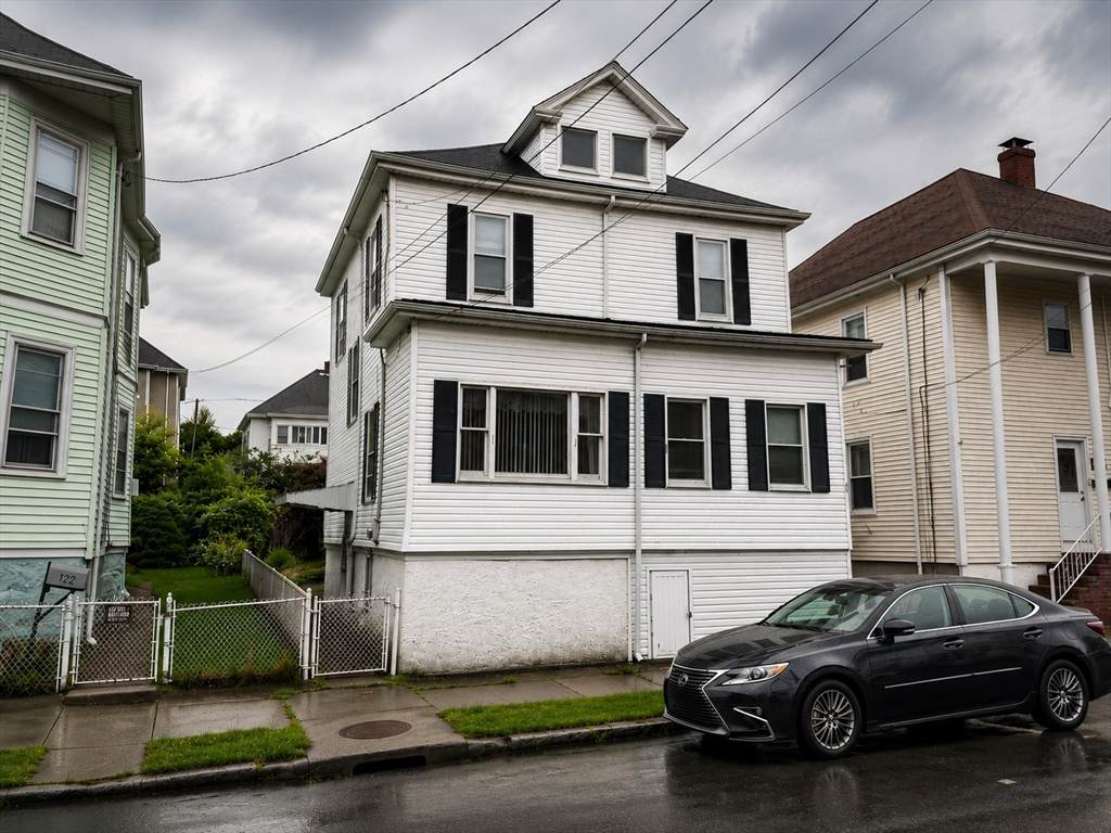 124 Clara St - Photo 1