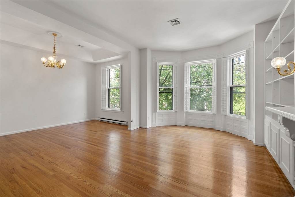 https://bt-photos.global.ssl.fastly.net/mlspin/orig_boomver_2_73558852_2.jpg