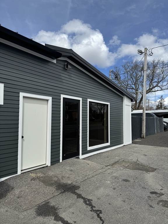 1134 American Legion Hwy - Photo 1