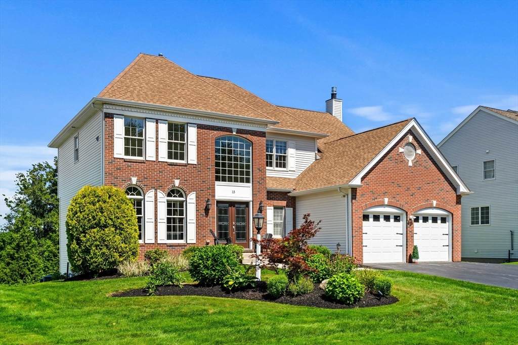 15 Fairways Ln - Photo 1