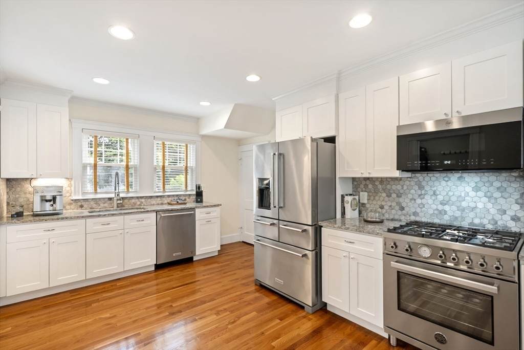40 Ansonia Road - Photo 1