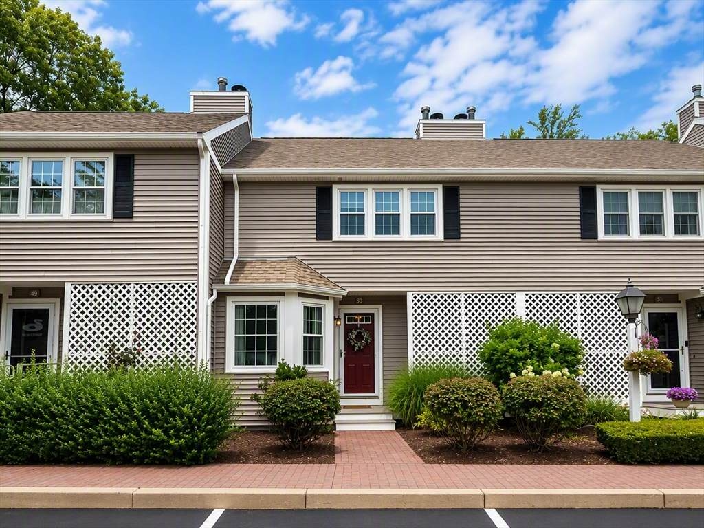 1559 Bay St - Photo 1