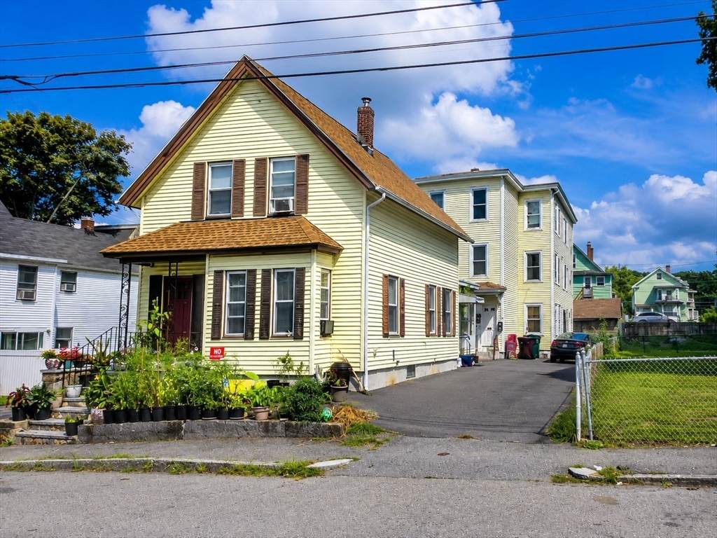 60 Andrews St - Photo 1