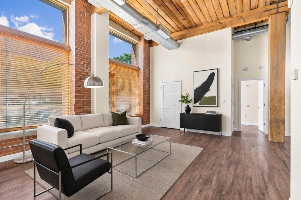 146 Court St - Photo 1