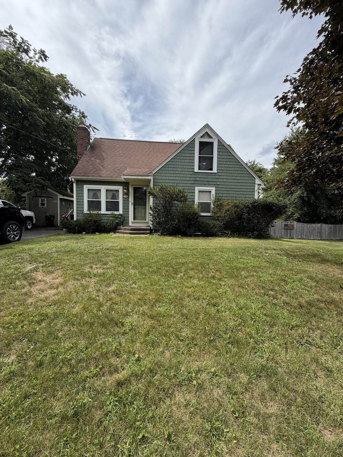 211 Alger St - Photo 1