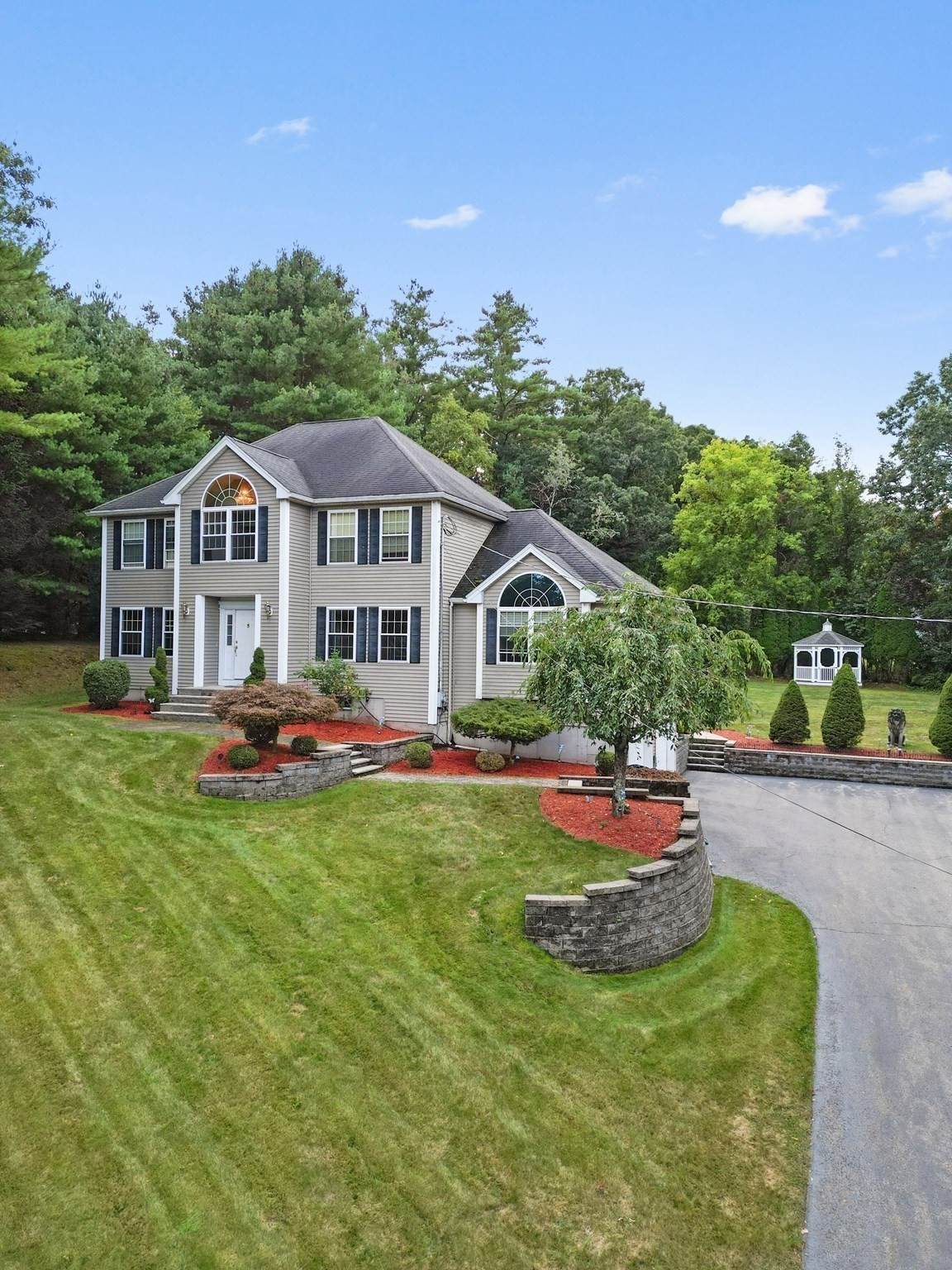 23 Bailey Lane - Photo 1