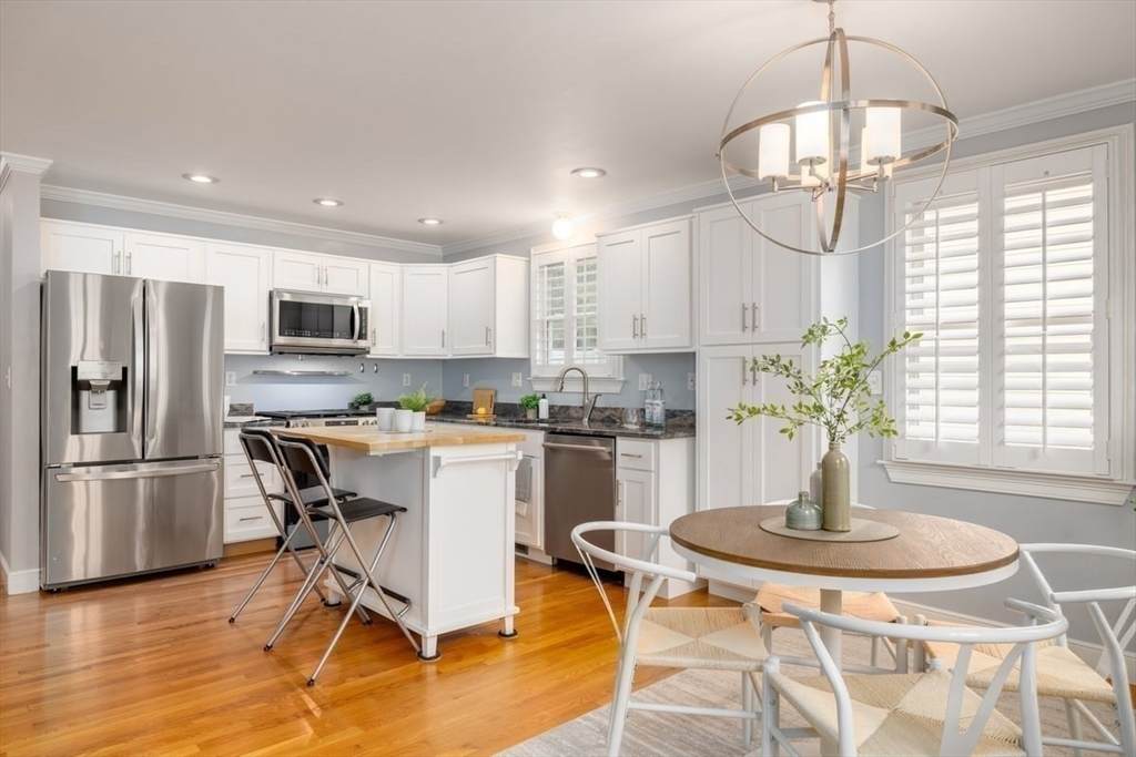 90 Boylston St - Photo 1