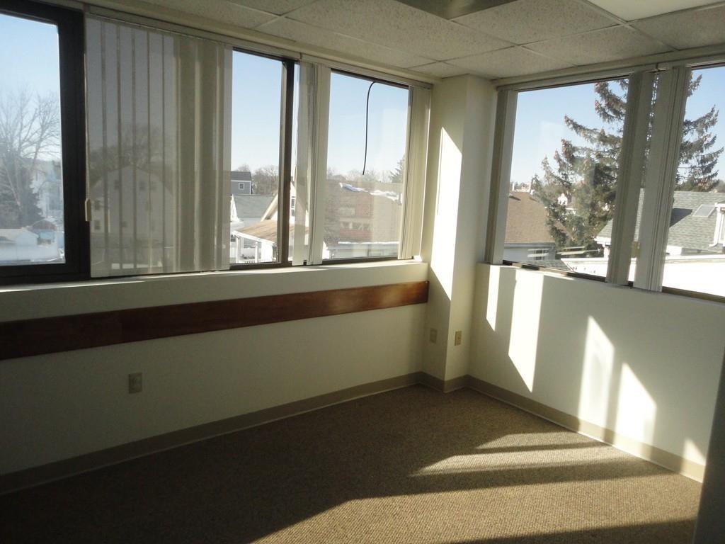 153 Main St - Photo 1