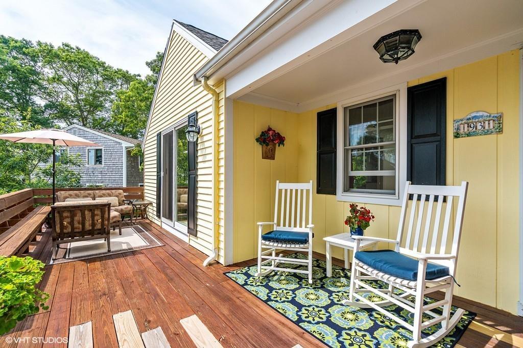 93 Squibnocket Dr - Photo 1