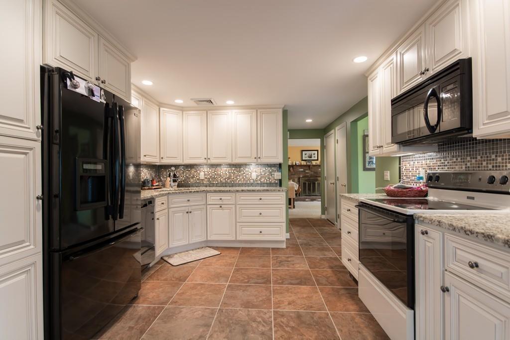 3 Lincoln Street - Photo 1