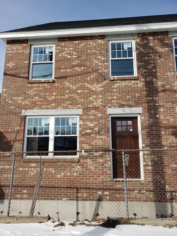 173 Main St - Photo 1