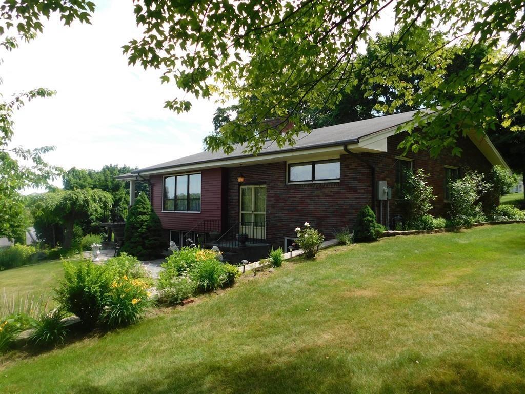27 Goldenview Drive - Photo 1