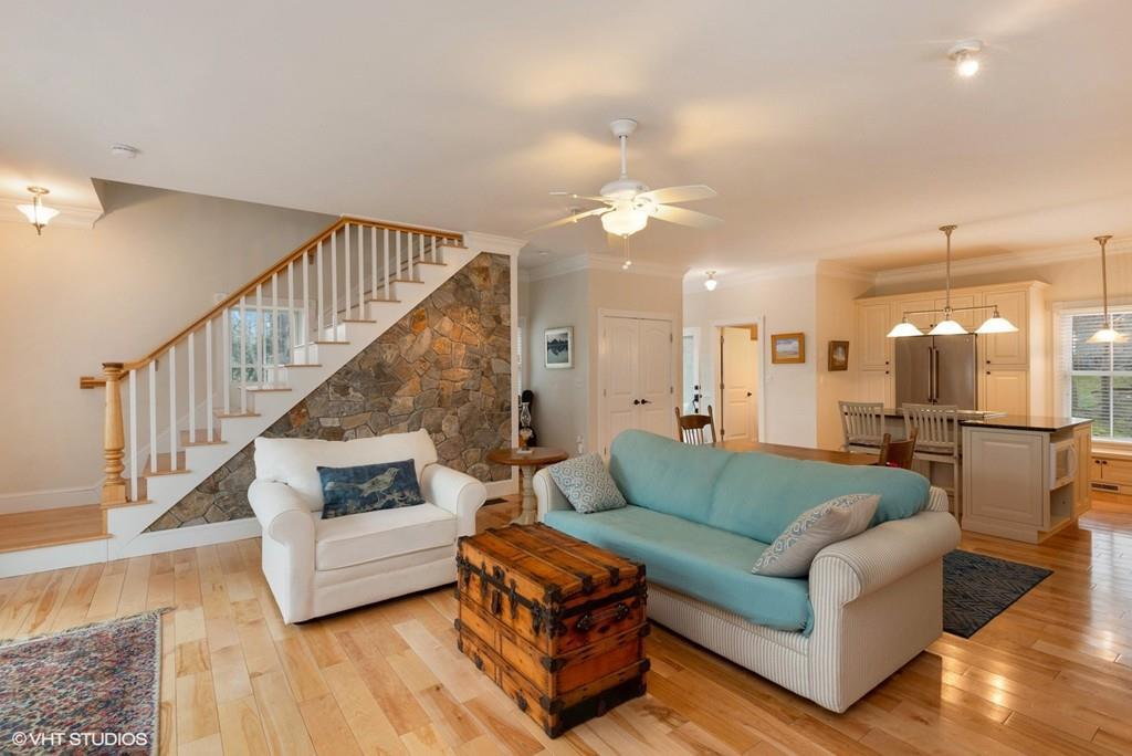 22 Longhill Dr - Photo 1
