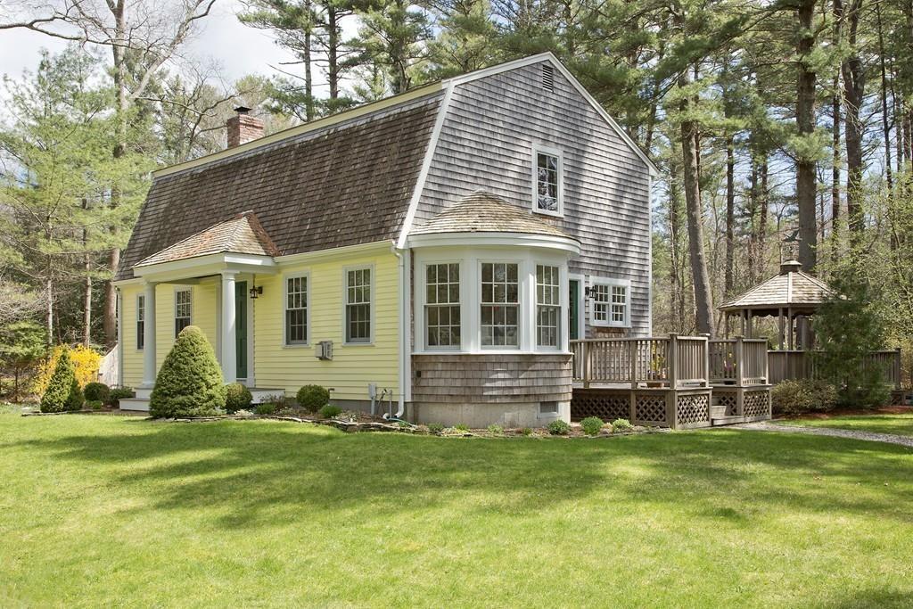 825 Temple St - Photo 1