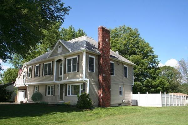 25 Millbury Blvd - Photo 1