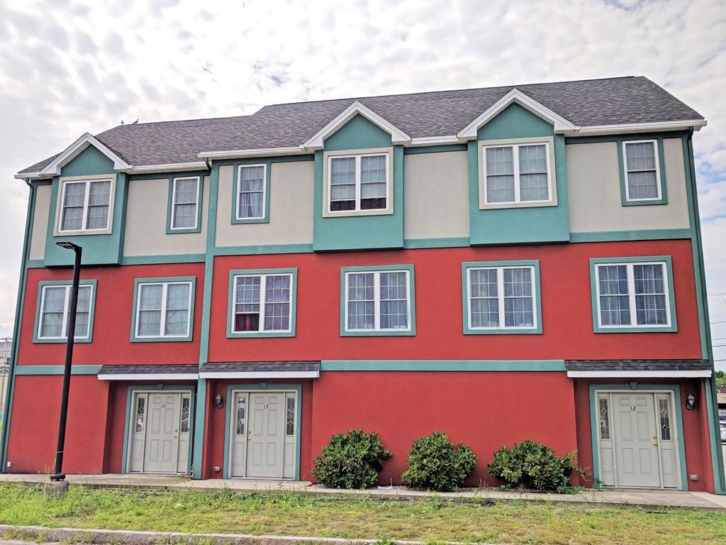 61 Pine - Photo 1