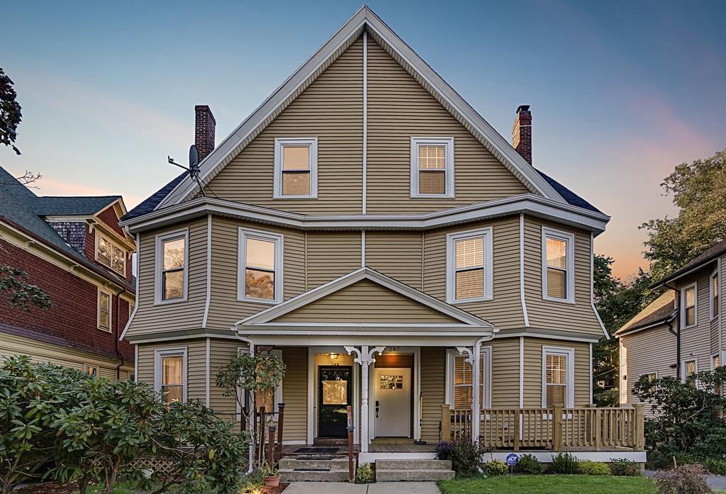 289 Walnut Ave - Photo 1