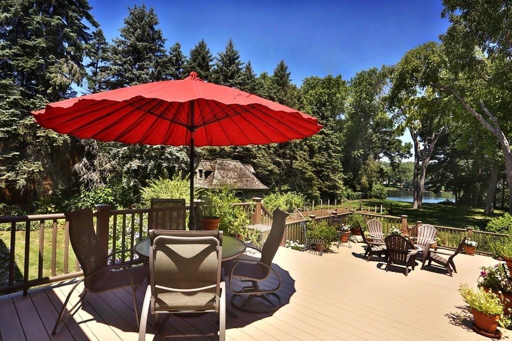 17 Riverdale Ave - Photo 1