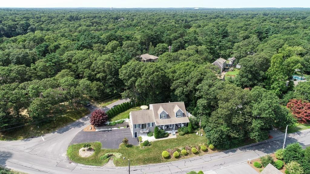 32 James Cir - Photo 1