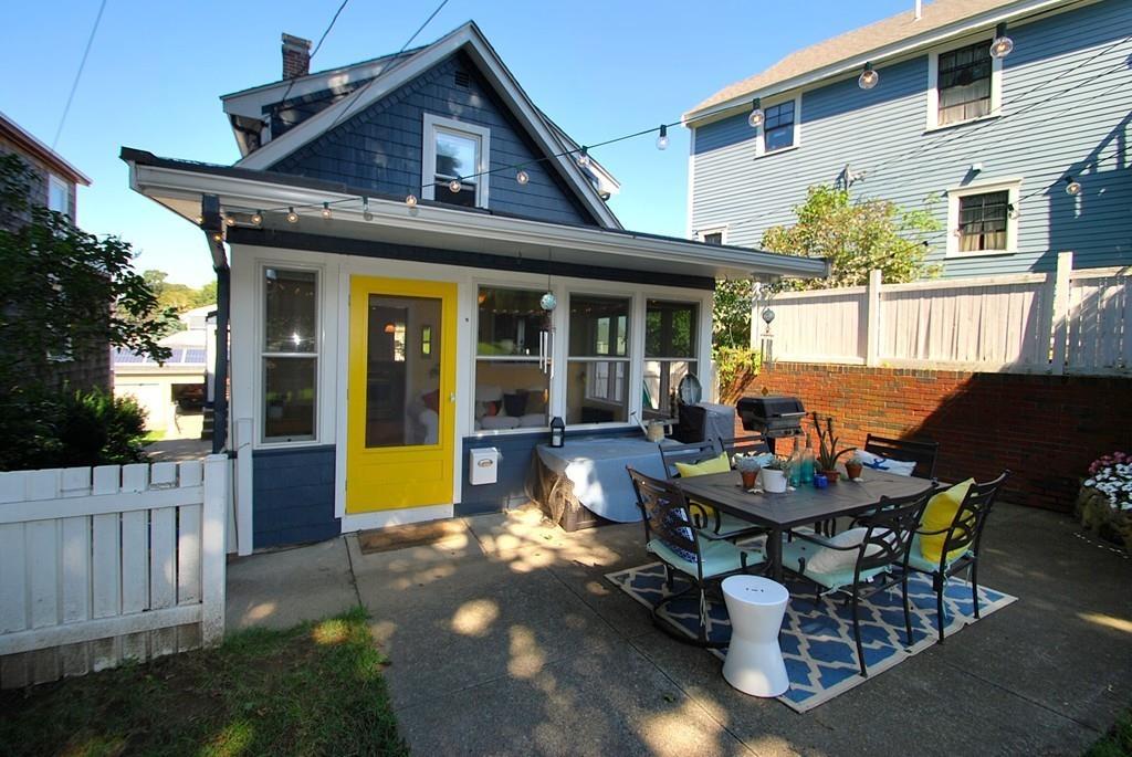 8 Cheval Ave - Photo 1