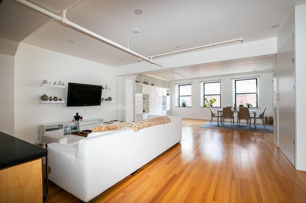 453 Washington St - Photo 1