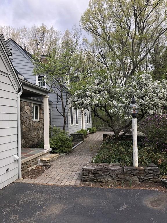 61 Laurelwood Road - Photo 1