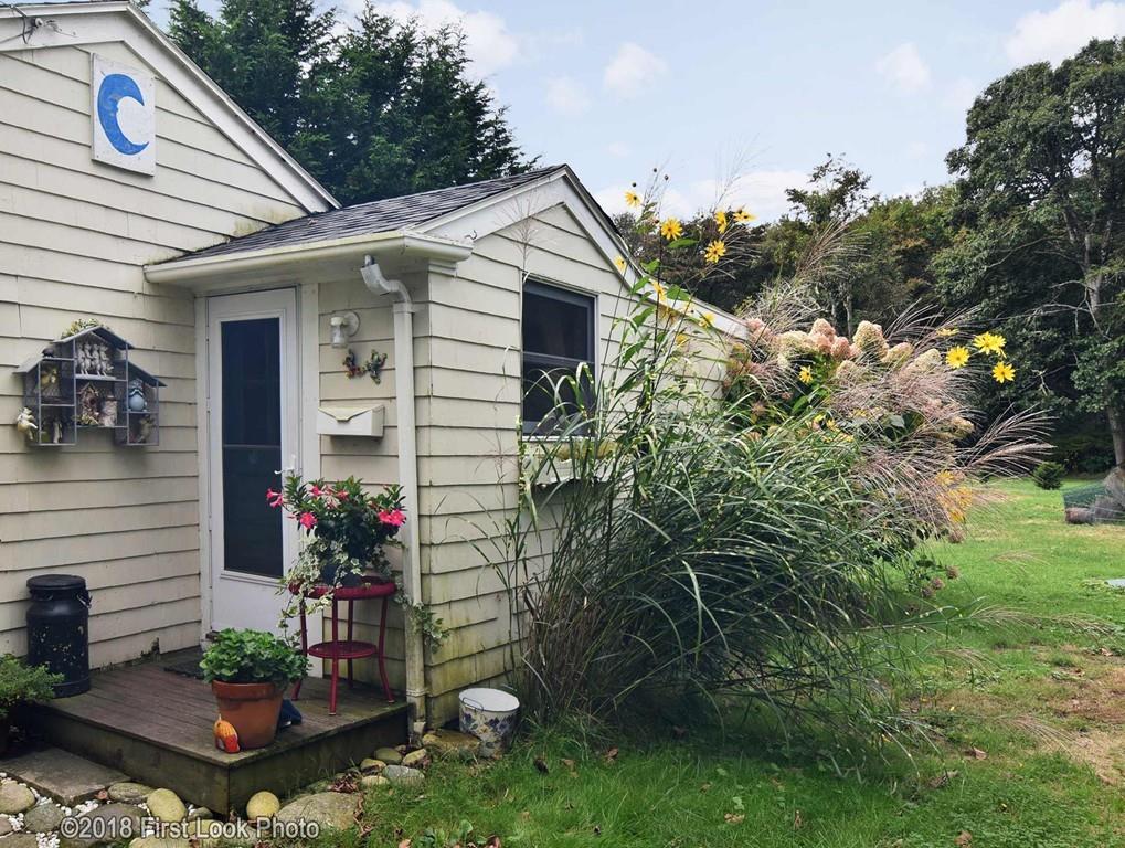 25 Maple Ave - Photo 1