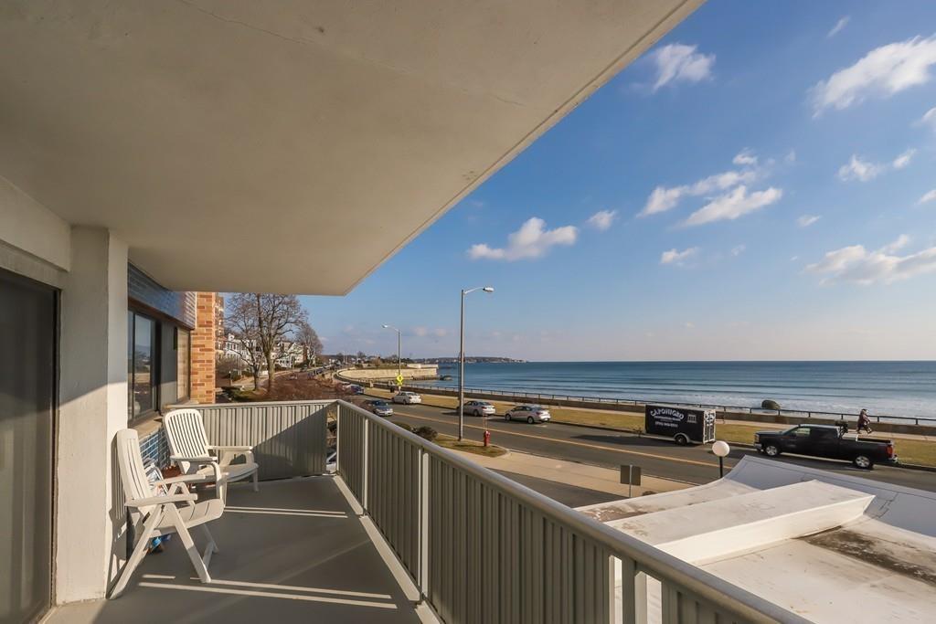 300 Lynn Shore Drive - Photo 1