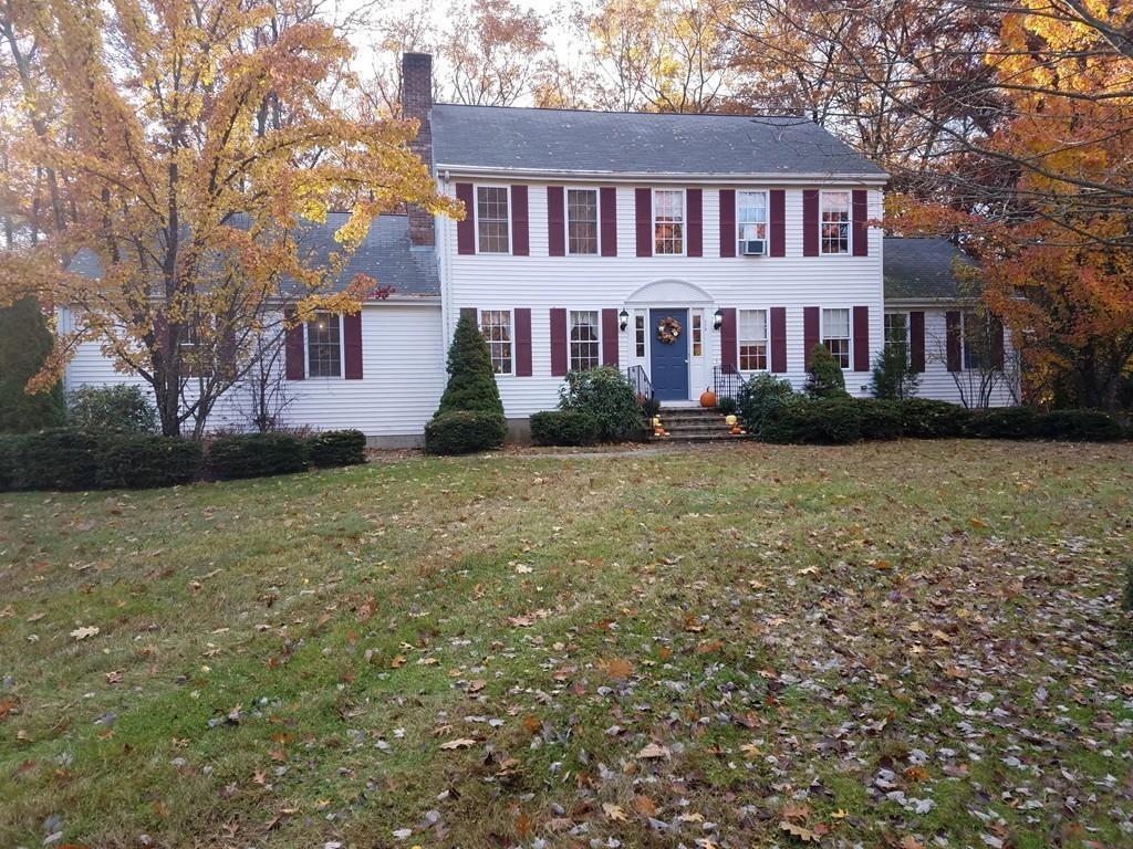 110 Charles - Photo 1