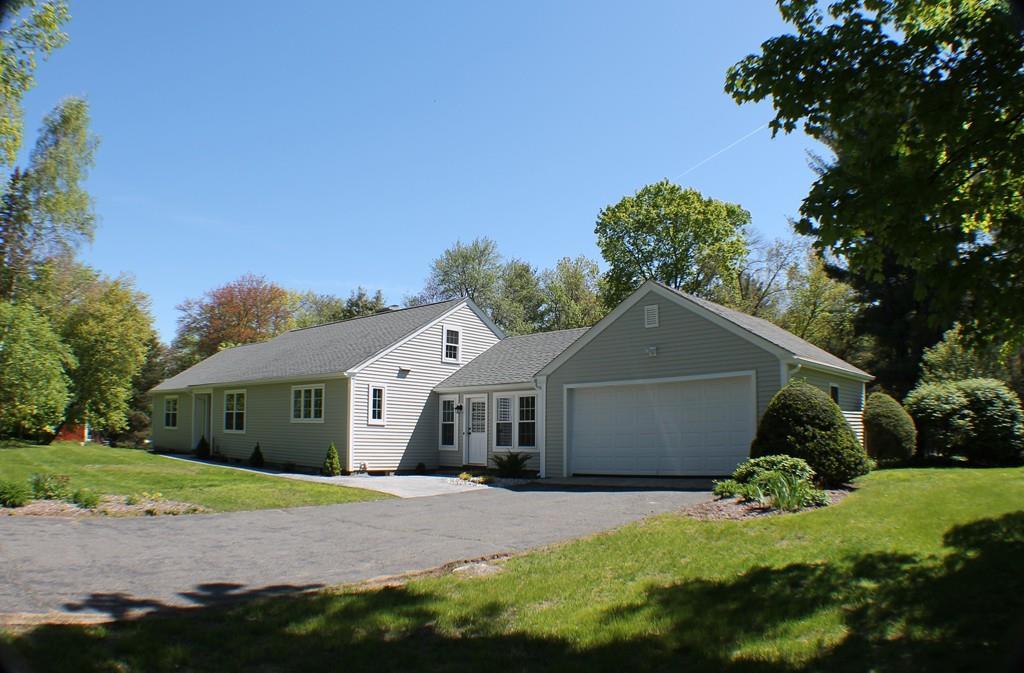 5 Brookside Rd - Photo 1
