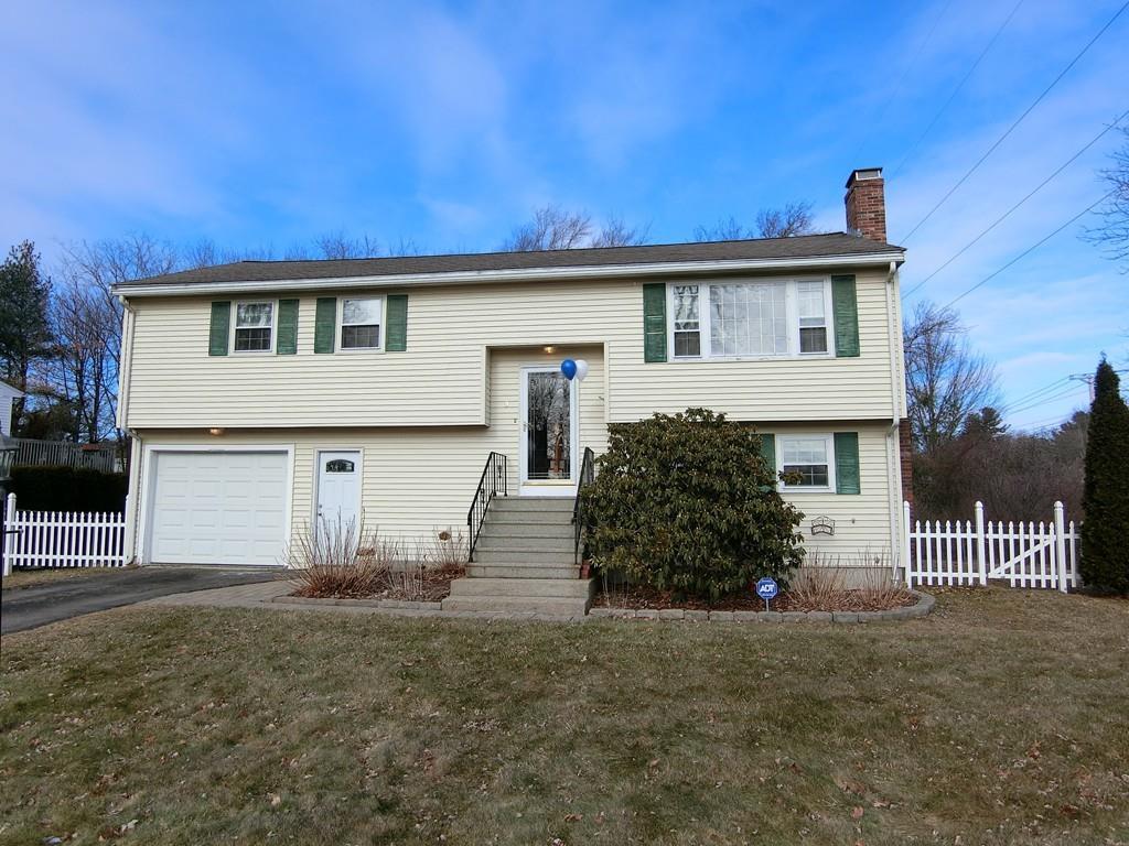 9 Burning Tree Road - Photo 1