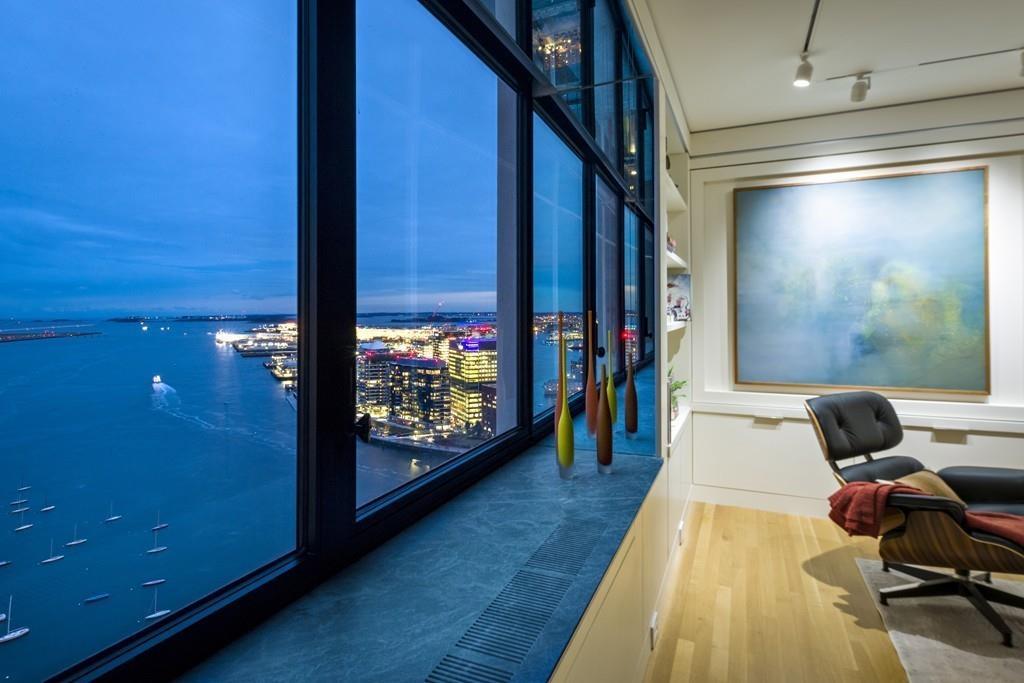 85 East India Row - Photo 1
