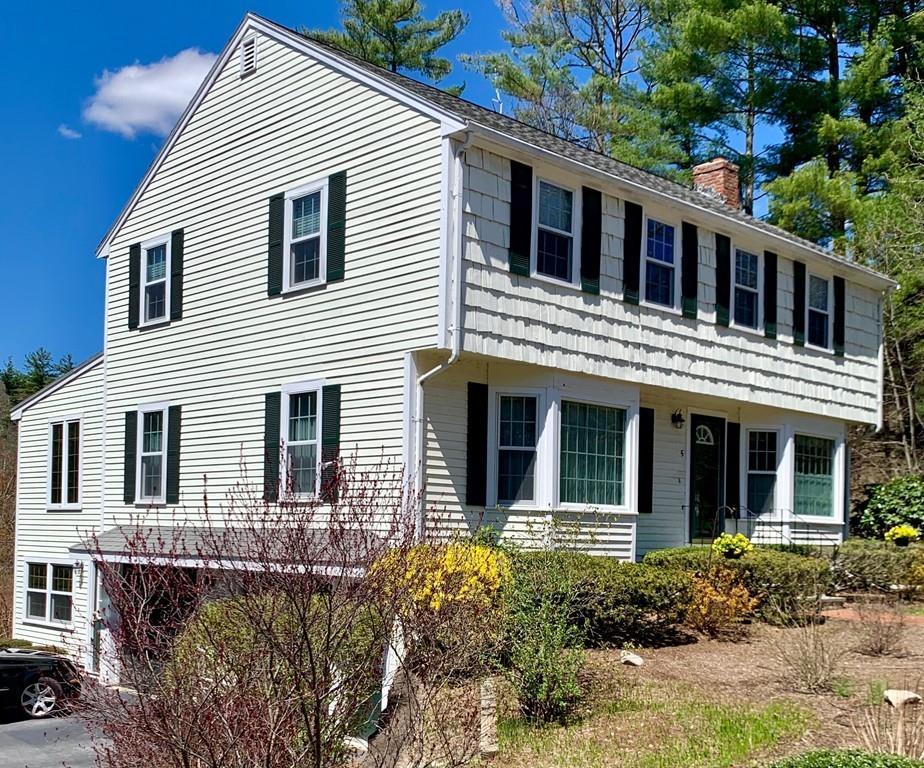 5 Pilgrim Ln - Photo 1