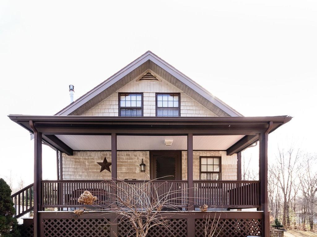 42 Emmett St - Photo 1